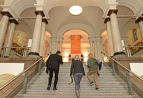 Eingangsbereich im Haus der Wirtschaft in Stuttgart, Tagungsort des RehaKongresses 2013.